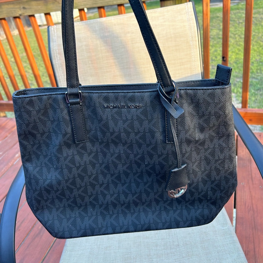 Michael Kors Medium Sized Morgan Tote